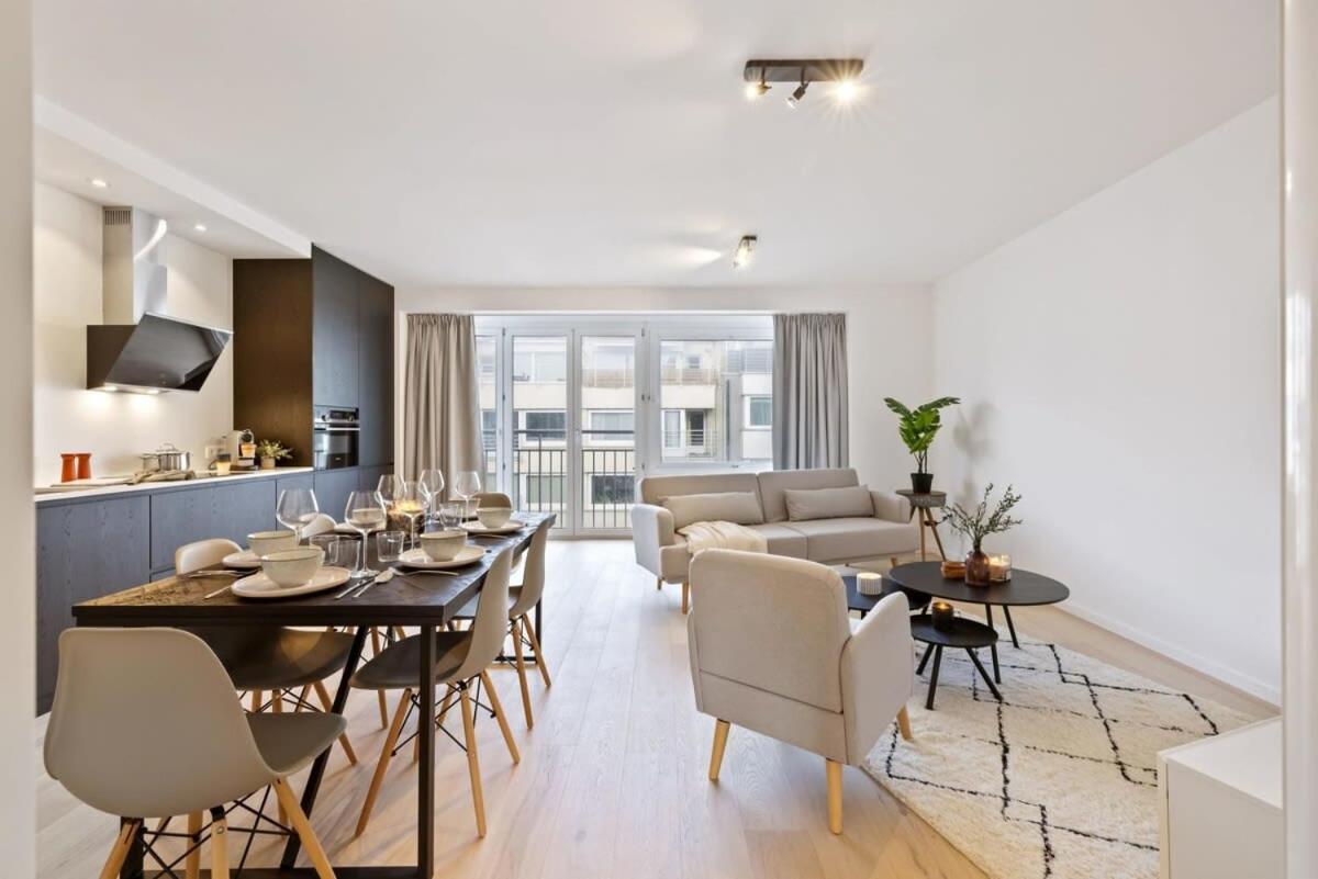 Huswell - Renovated Apartment In The Heart Of Oostende Buitenkant foto