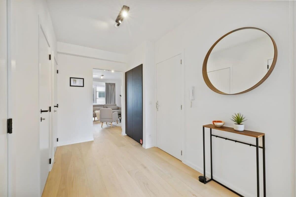 Huswell - Renovated Apartment In The Heart Of Oostende Buitenkant foto