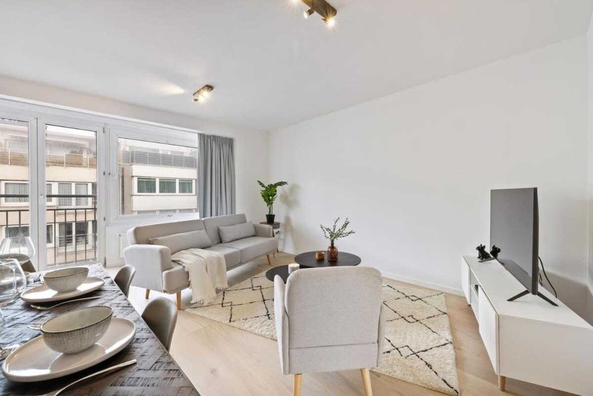 Huswell - Renovated Apartment In The Heart Of Oostende Buitenkant foto