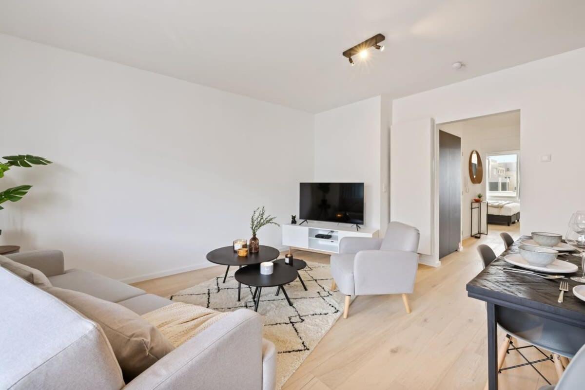 Huswell - Renovated Apartment In The Heart Of Oostende Buitenkant foto