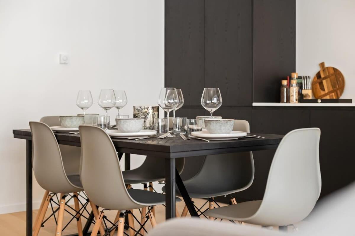Huswell - Renovated Apartment In The Heart Of Oostende Buitenkant foto
