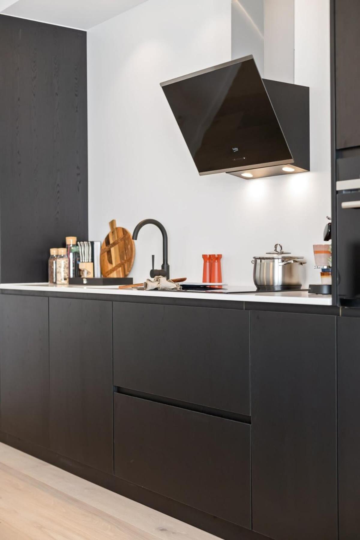 Huswell - Renovated Apartment In The Heart Of Oostende Buitenkant foto