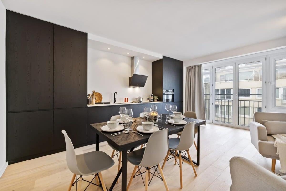 Huswell - Renovated Apartment In The Heart Of Oostende Buitenkant foto